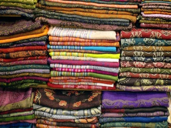 Khan El Khalili Cotoon Shops Cairo Egypt 2026 — Egyptian Cotton with Pharaonic motif pieces
