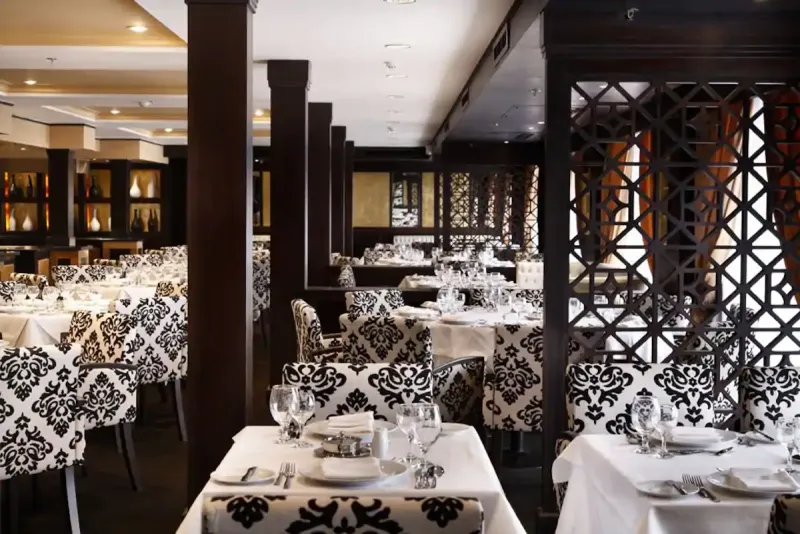 Steigenberger Omar El Khayam restaurant and dining room — full board included, all meals on Lake Nasser cruise between Aswan and Abu Simbel Egypt 2026